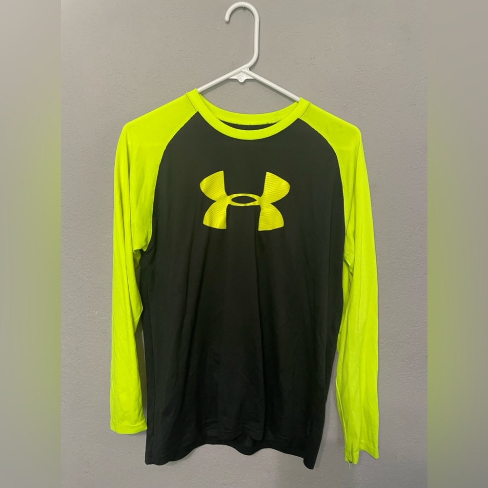 Black/neon yellow under armour long sleeved shirt